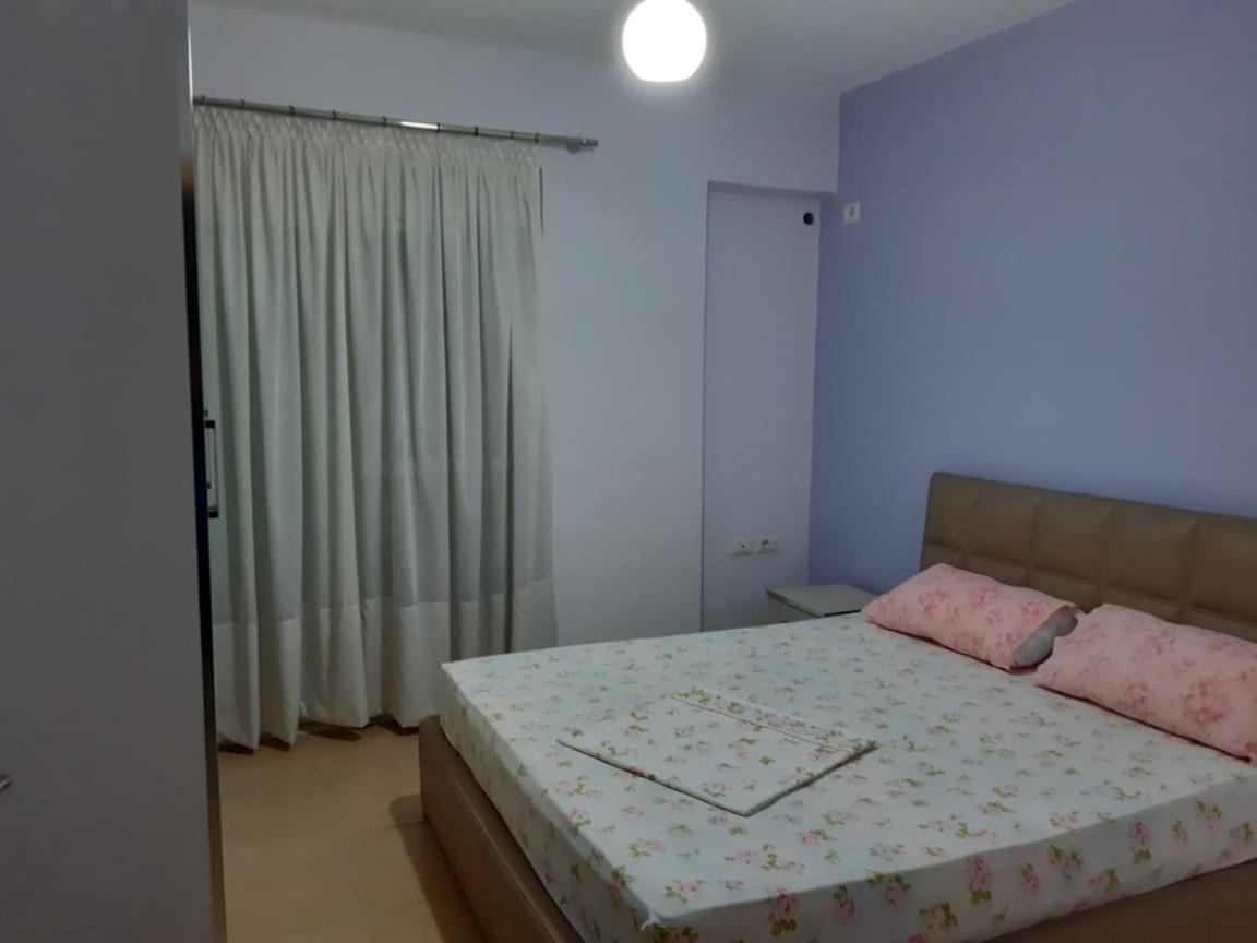 Xhulio Apartments Sarandë Exteriér fotografie
