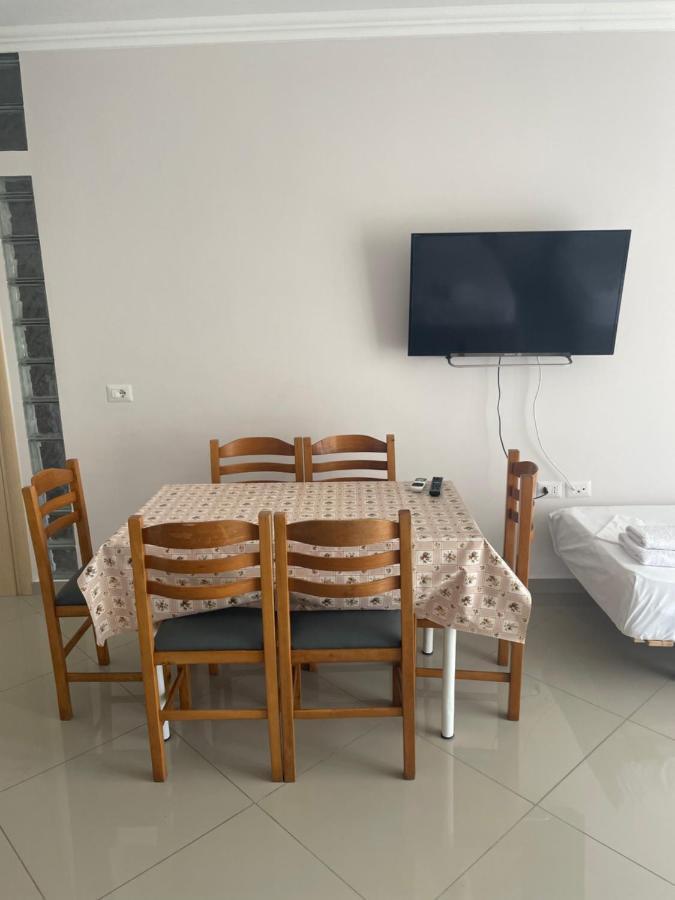 Xhulio Apartments Sarandë Exteriér fotografie