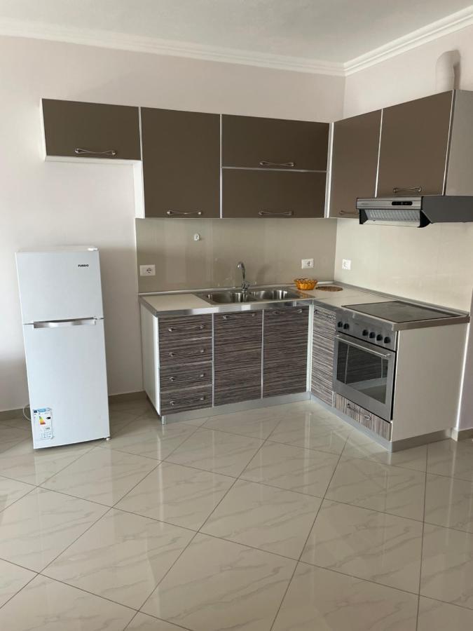 Xhulio Apartments Sarandë Exteriér fotografie