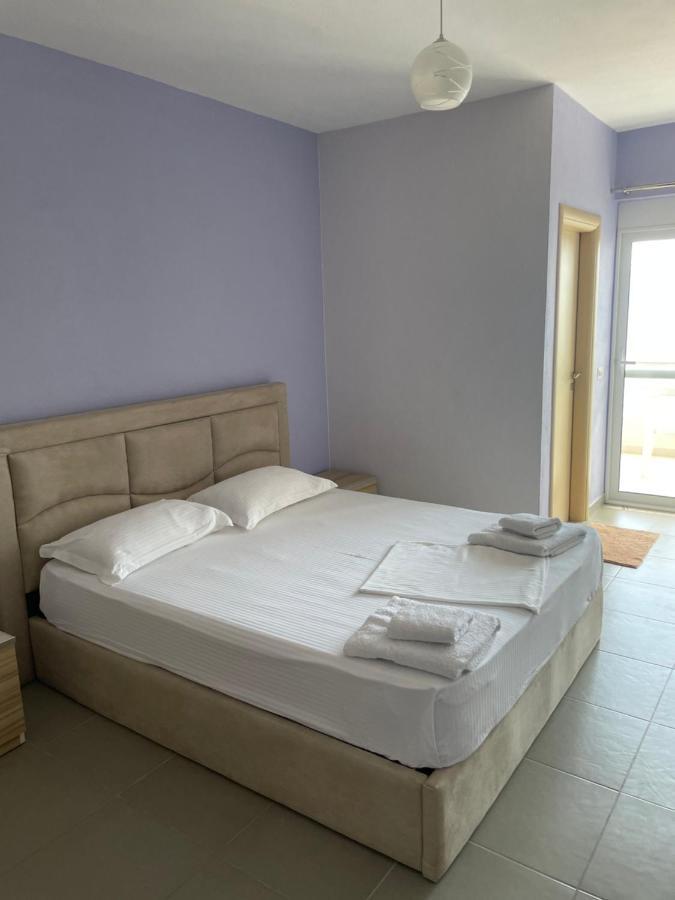 Xhulio Apartments Sarandë Exteriér fotografie